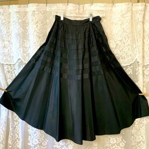1950’s Fine True Vintage Black Taffeta Skirt